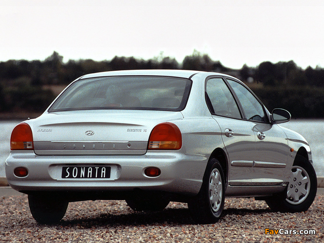 Hyundai Sonata AU-spec (EF) 1998–2001 wallpapers (640 x 480)