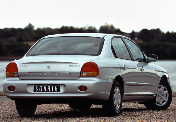 Hyundai Sonata AU-spec (EF) 1998–2001 wallpapers
