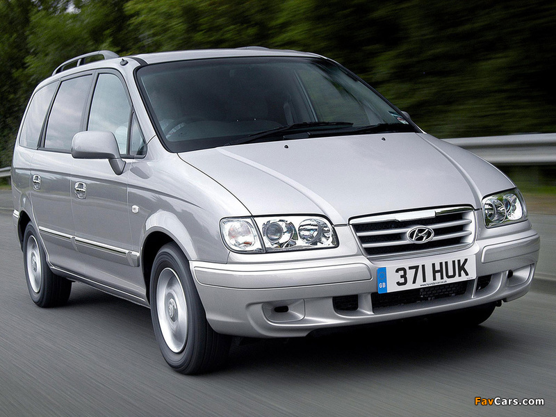 Hyundai Trajet UK-spec 2004–08 pictures (800 x 600)