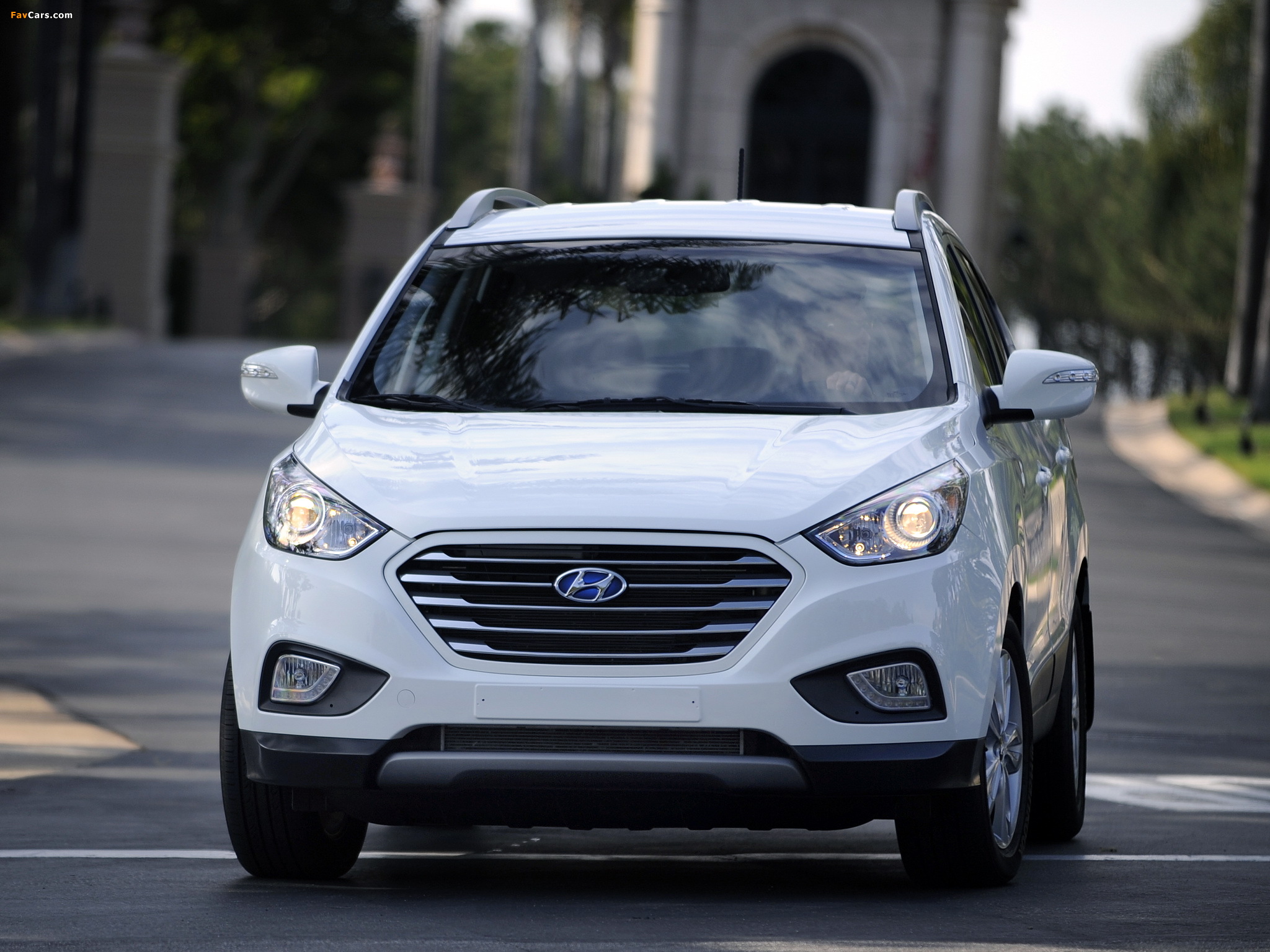 Images of Hyundai Tucson Fuel Cell Prototype 2013 (2048 x 1536)