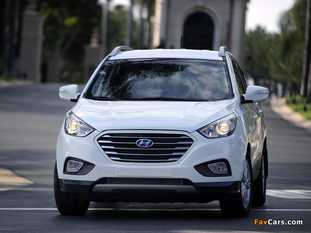 Images of Hyundai Tucson Fuel Cell Prototype 2013 (640 x 480)
