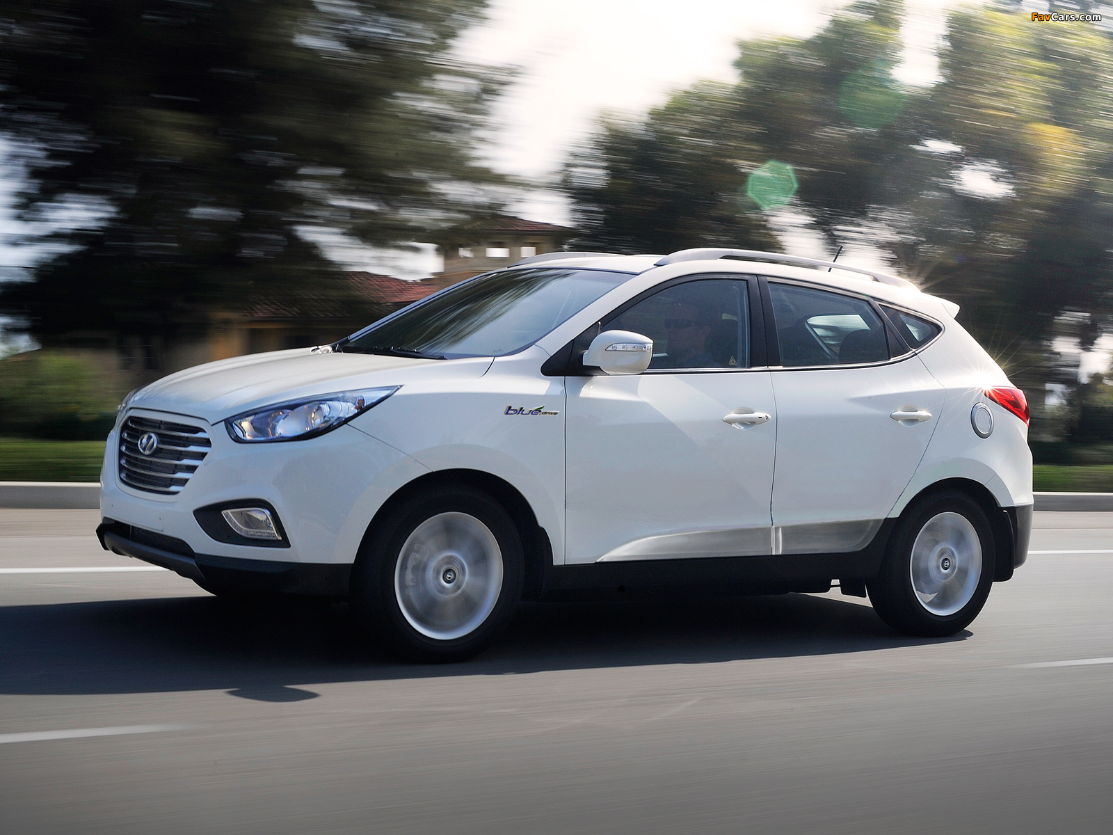 Hyundai Tucson Fuel Cell 2014 wallpapers (1600 x 1200)
