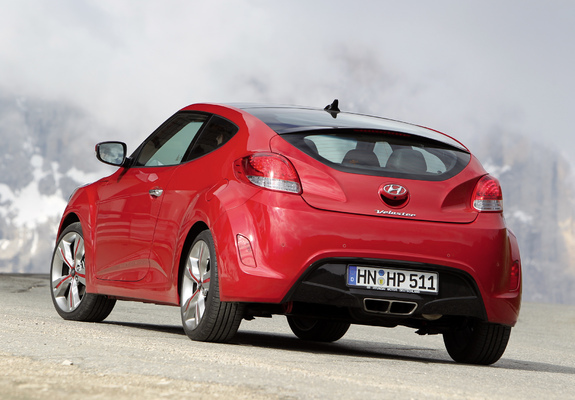 Images of Hyundai Veloster 2011