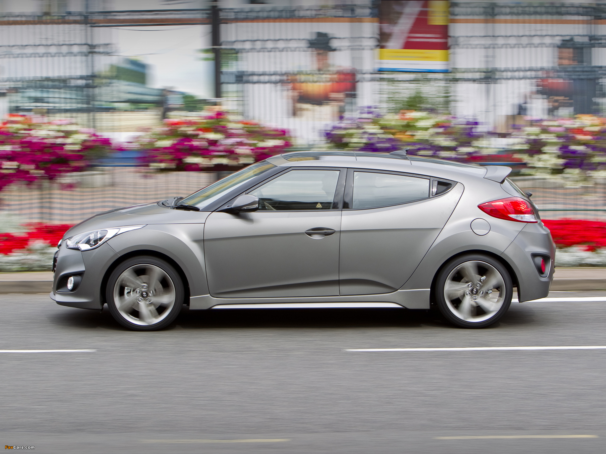 Images of Hyundai Veloster Turbo SE UK-spec 2012 (2048 x 1536)