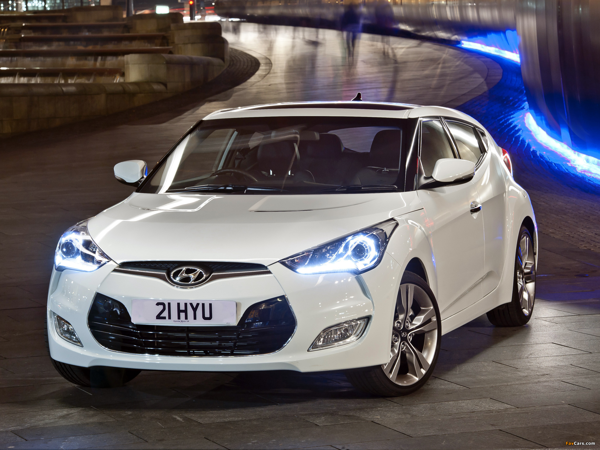 Photos of Hyundai Veloster UK-spec 2012 (2048 x 1536)