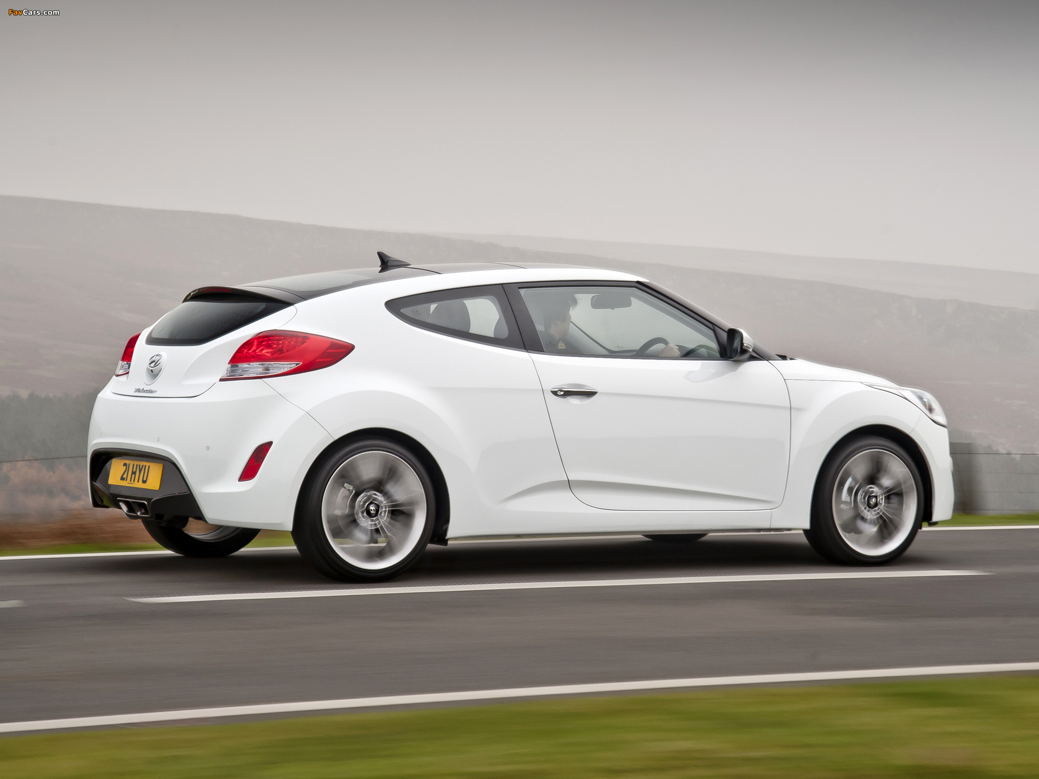 Photos of Hyundai Veloster UK-spec 2012 (2048 x 1536)