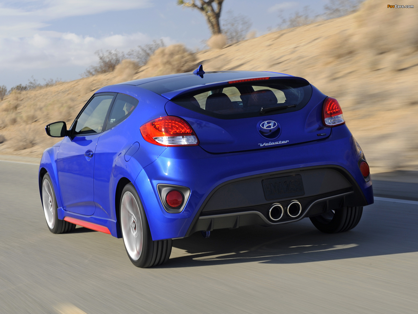 Pictures of Hyundai Veloster Turbo R-Spec 2014 (1600 x 1200)