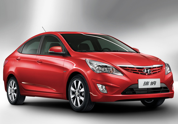 Pictures of Hyundai Verna (RB) 2010