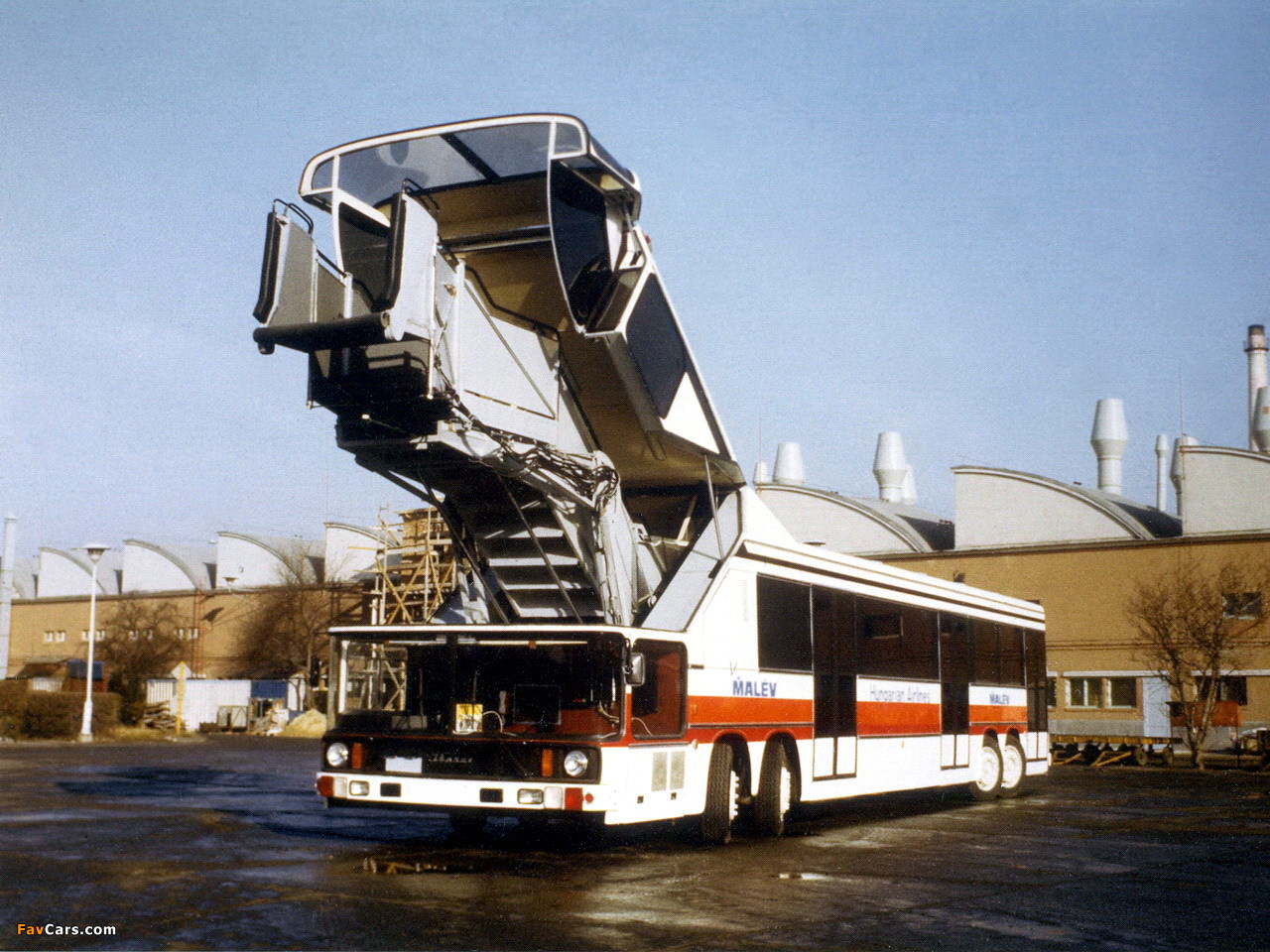 Pictures of Ikarus 692 PALT 1985 (1280 x 960)