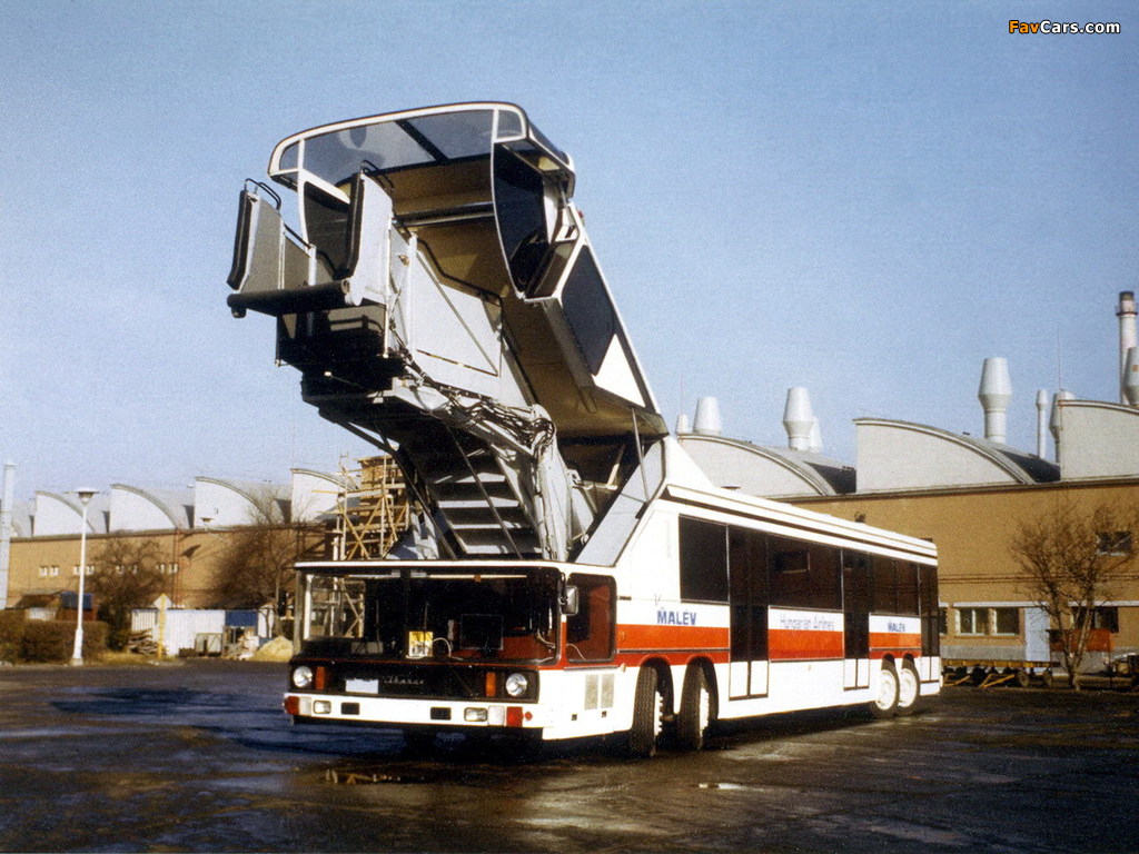 Pictures of Ikarus 692 PALT 1985 (1024 x 768)