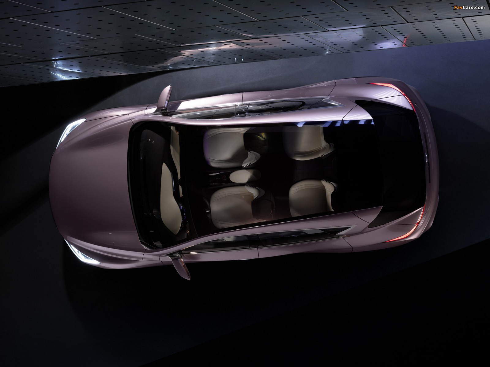 Infiniti Q30 Concept 2013 pictures (1600 x 1200)