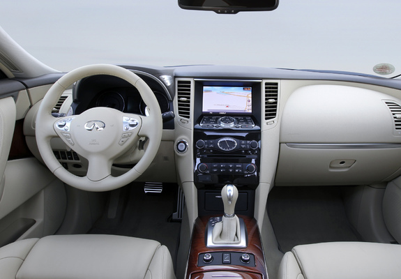 Images of Infiniti FX30dS (S51) 2012–13