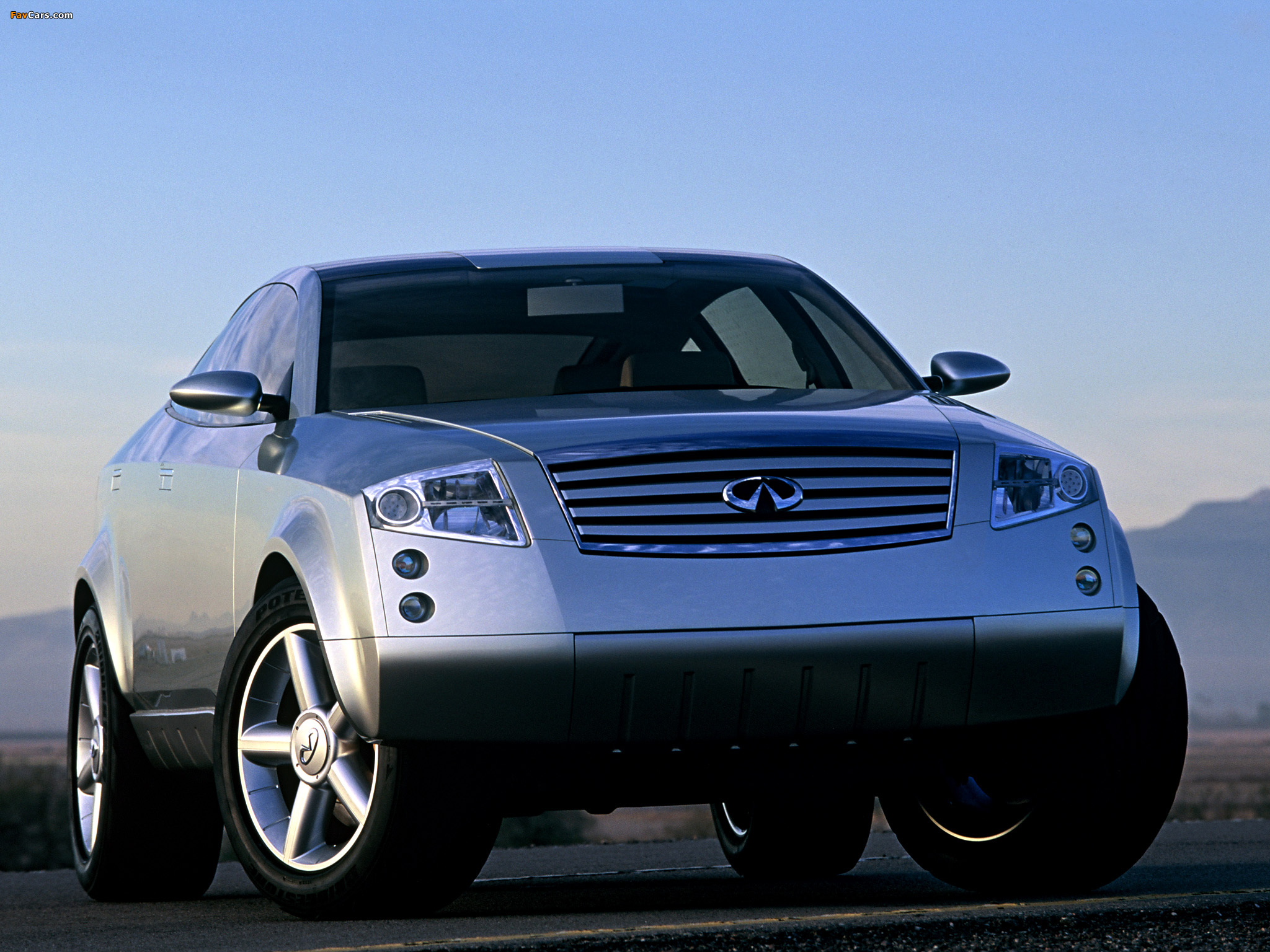 Photos of Infiniti FX45 Concept 2001 (2048 x 1536)