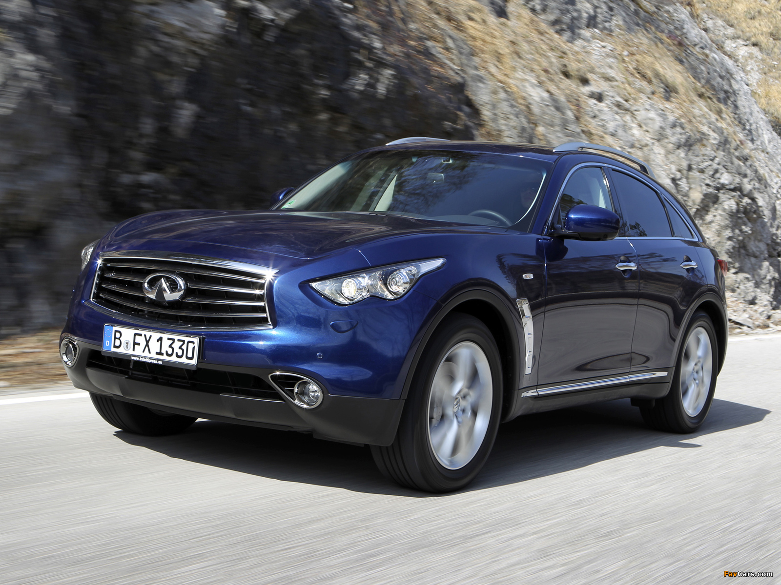 Photos of Infiniti FX30d (S51) 2012–13 (1600 x 1200)