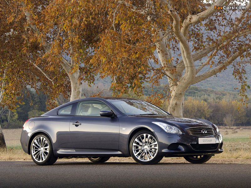 Photos of Infiniti G37S Coupe ZA-spec (CV36) 2012–13 (800 x 600)