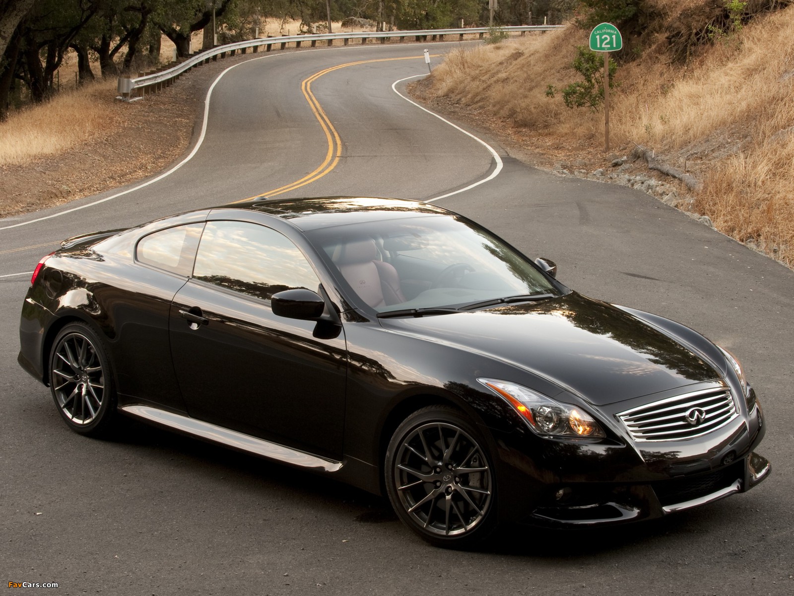 Pictures of Infiniti IPL G37 Coupe (CV36) 2010–13 (1600 x 1200)
