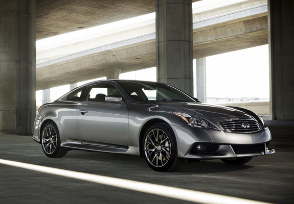 Pictures of Infiniti IPL G37 Coupe (CV36) 2010–13