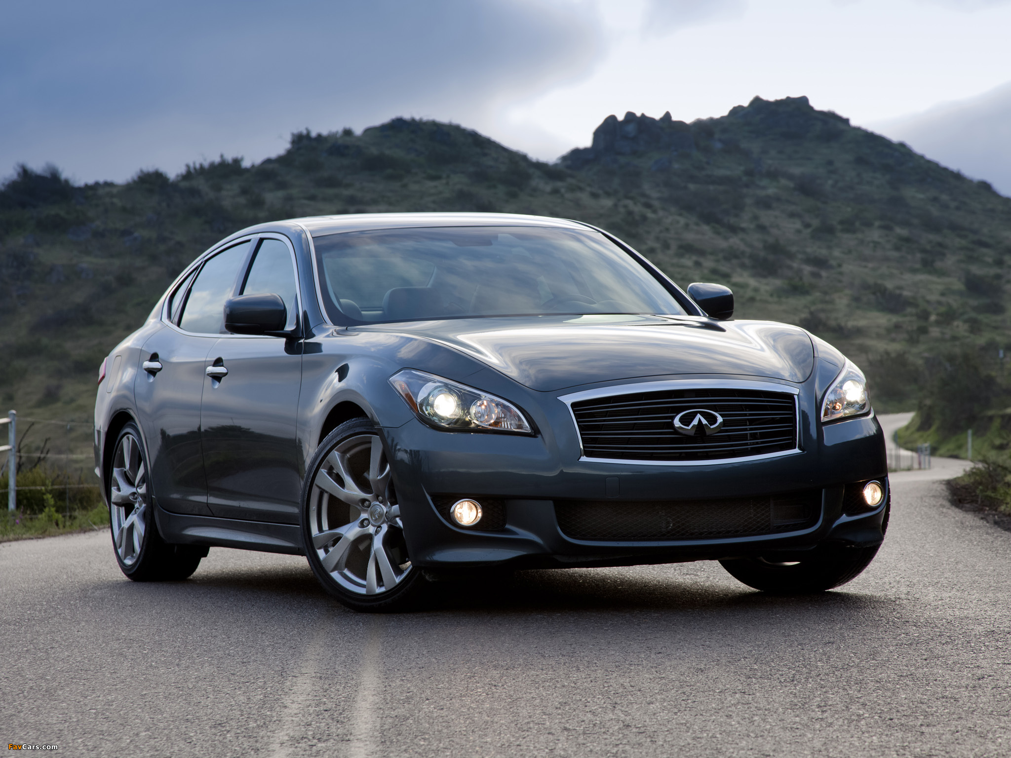 Infiniti M56S (Y51) 2010–13 pictures (2048 x 1536)