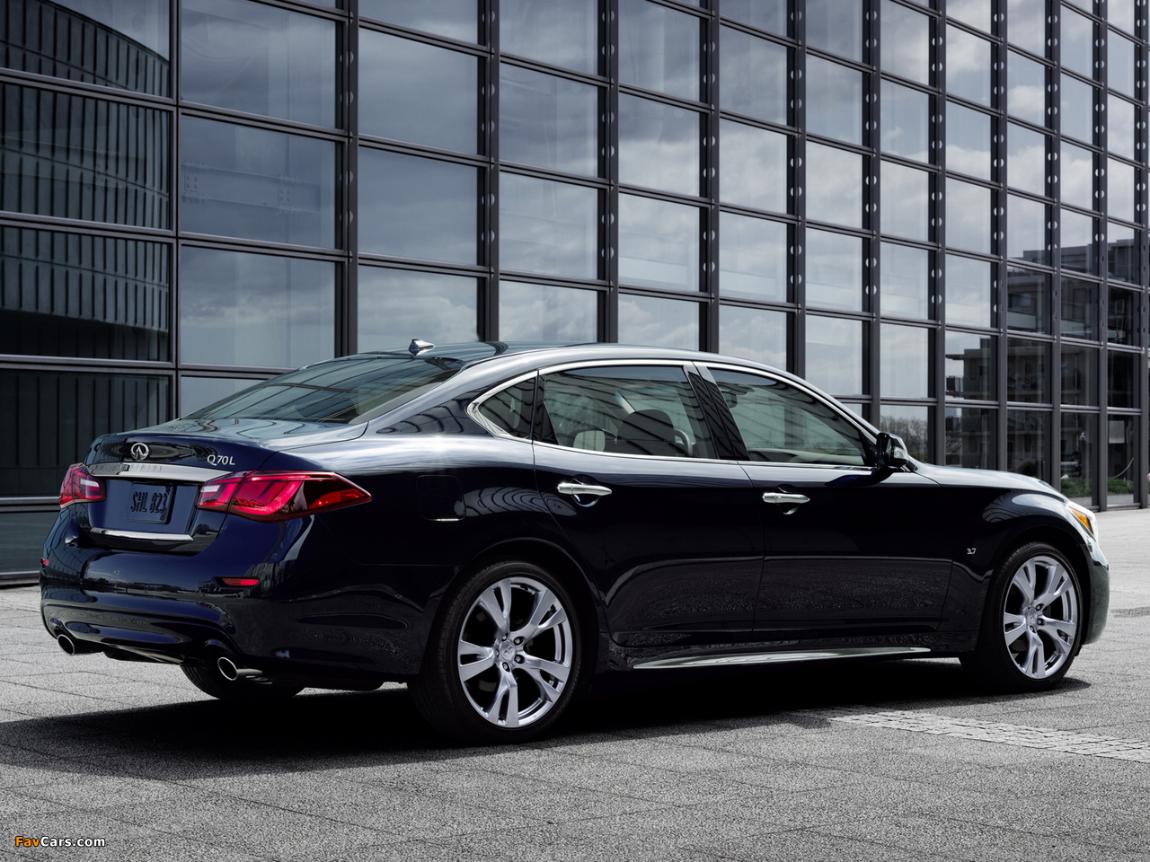 2015 Infiniti Q70L 3.7 (Y51) 2014 pictures (1280 x 960)