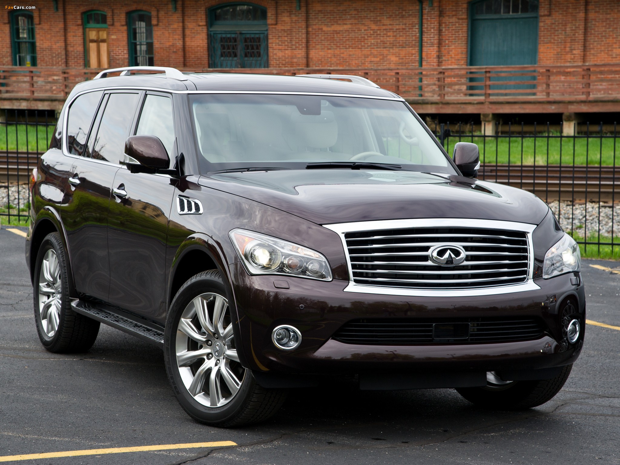 Photos of Infiniti QX56 (Z62) 2010–13 (2048 x 1536)