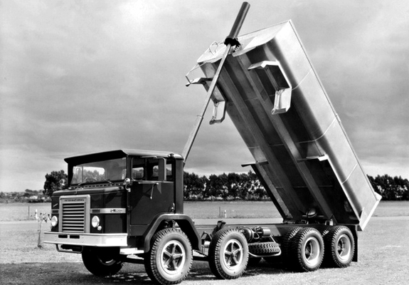 Images of International ACCO 8x4 Tipper 1968–71
