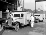 1934–37 International C-30 Refrigerator Truck images