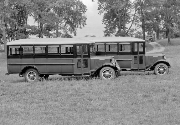 1934–37 International C-30 Bus by Wayne (4230) wallpapers