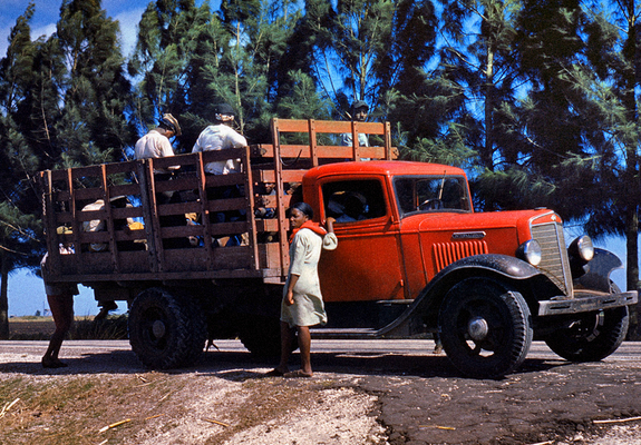 1934–37 International C-30 Flatbed wallpapers