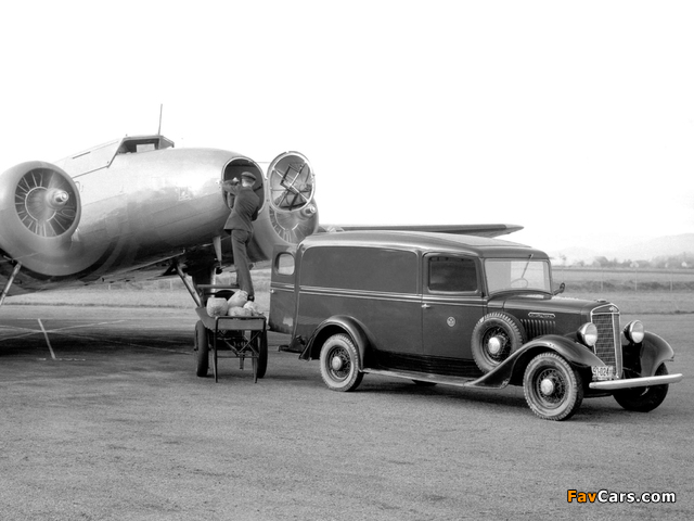 Photos of 1934–37 International C-1 Panel Truck (640 x 480)