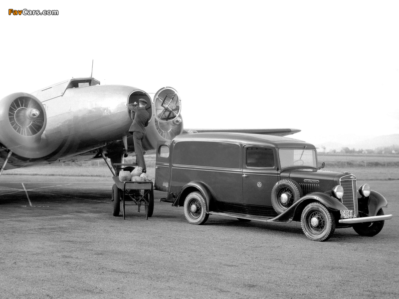 Photos of 1934–37 International C-1 Panel Truck (800 x 600)