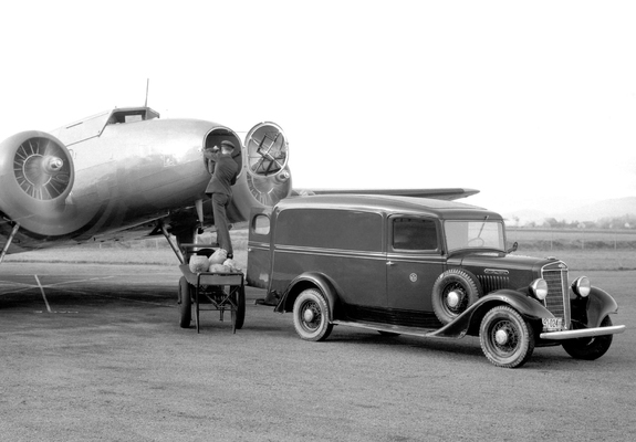 Photos of 1934–37 International C-1 Panel Truck