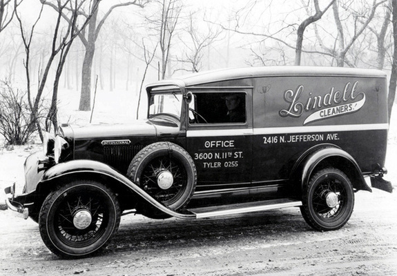 Photos of International D-1 Delivery Panel Truck 1933