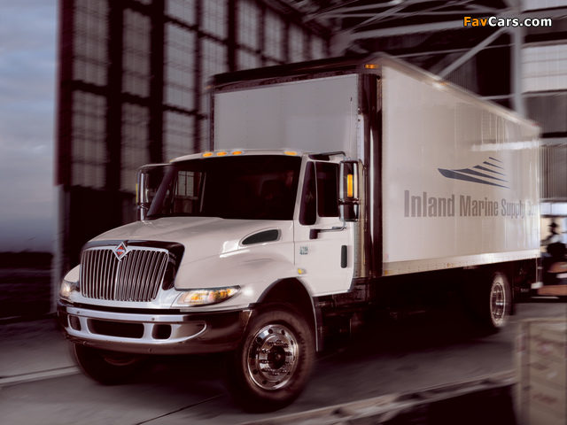 International DuraStar 4200 2002 photos (640 x 480)