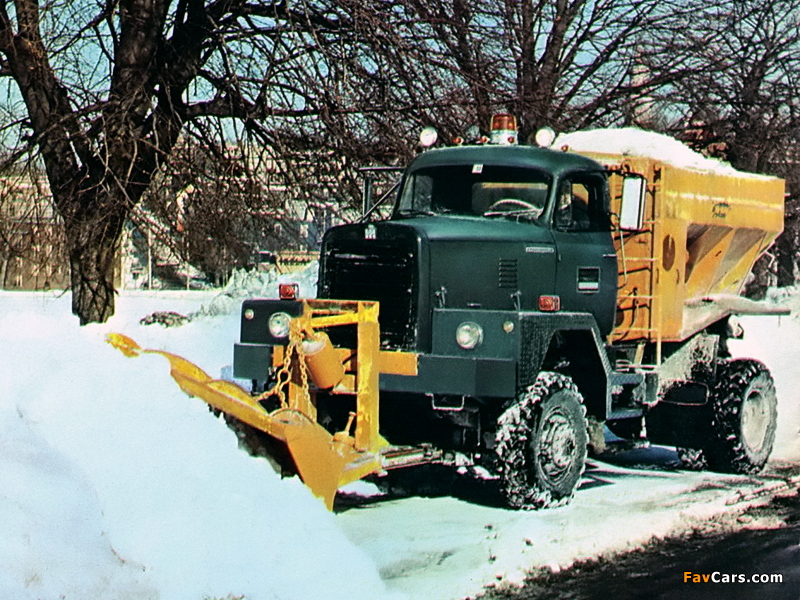 Pictures of International M-Series Snow Plow Truck 1970 (800 x 600)