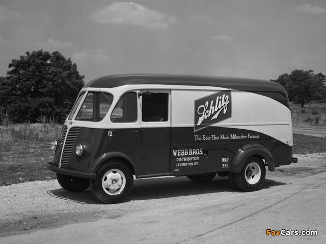 International Metro Delivery Van (KB/KBM-Series) 1941–49 wallpapers (640 x 480)