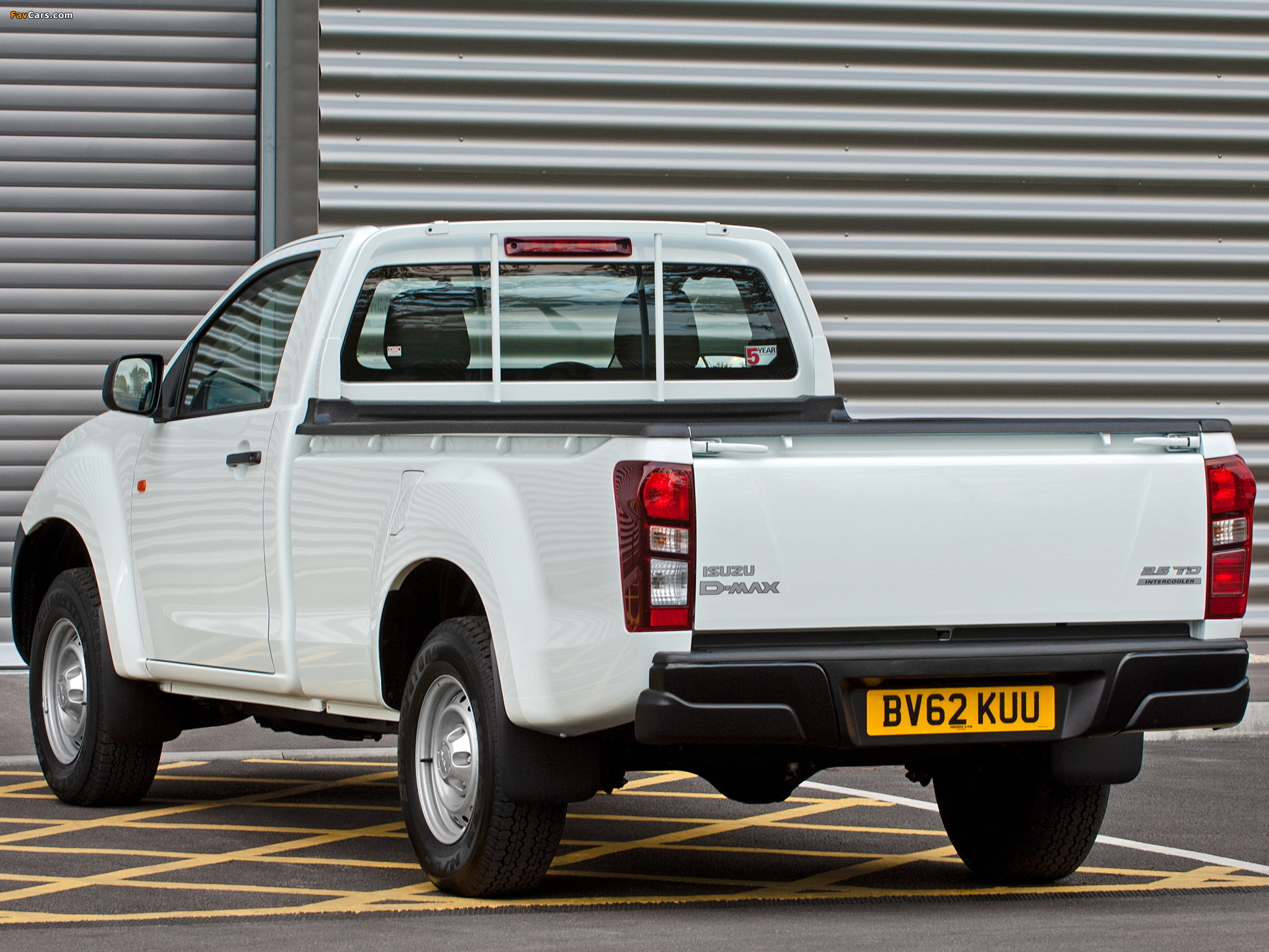 Photos of Isuzu D-Max Single Cab UK-spec 2012 (2048 x 1536)