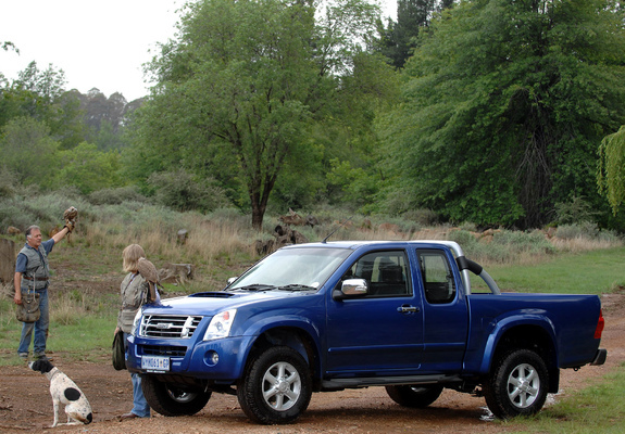 Pictures of Isuzu KB Extended Cab 2007–10