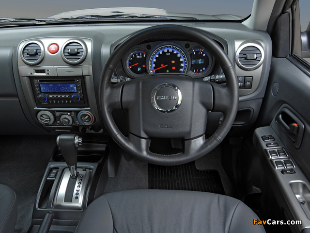 Pictures of Isuzu KB Double Cab 2007–10 (640 x 480)