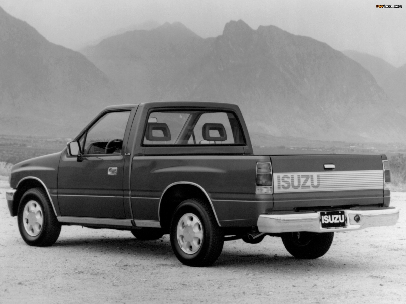 Isuzu Pickup LS 4x2 Standard Bed (TF) 1988–90 images (1600 x 1200)