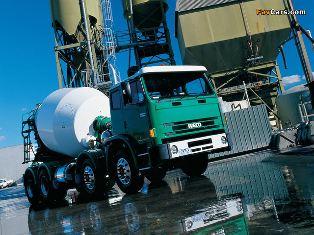 Iveco Acco Mixer pictures (640 x 480)