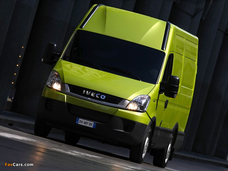 Images of Iveco EcoDaily Van 2009–11 (800 x 600)