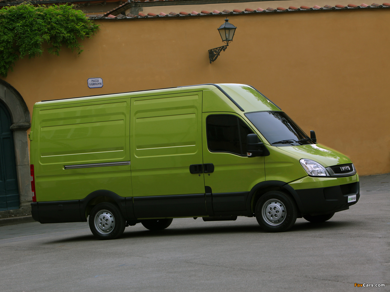 Images of Iveco EcoDaily Van 2009–11 (1280 x 960)