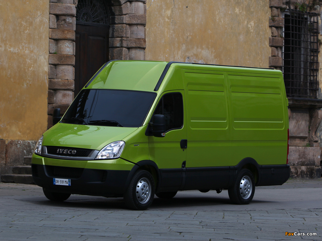 Images of Iveco EcoDaily Van 2009–11 (1024 x 768)