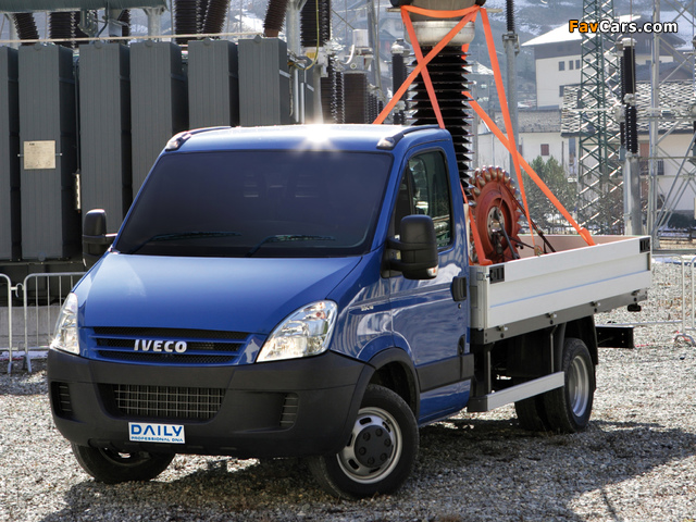 Iveco Daily Chassis Cab 2006–09 photos (640 x 480)