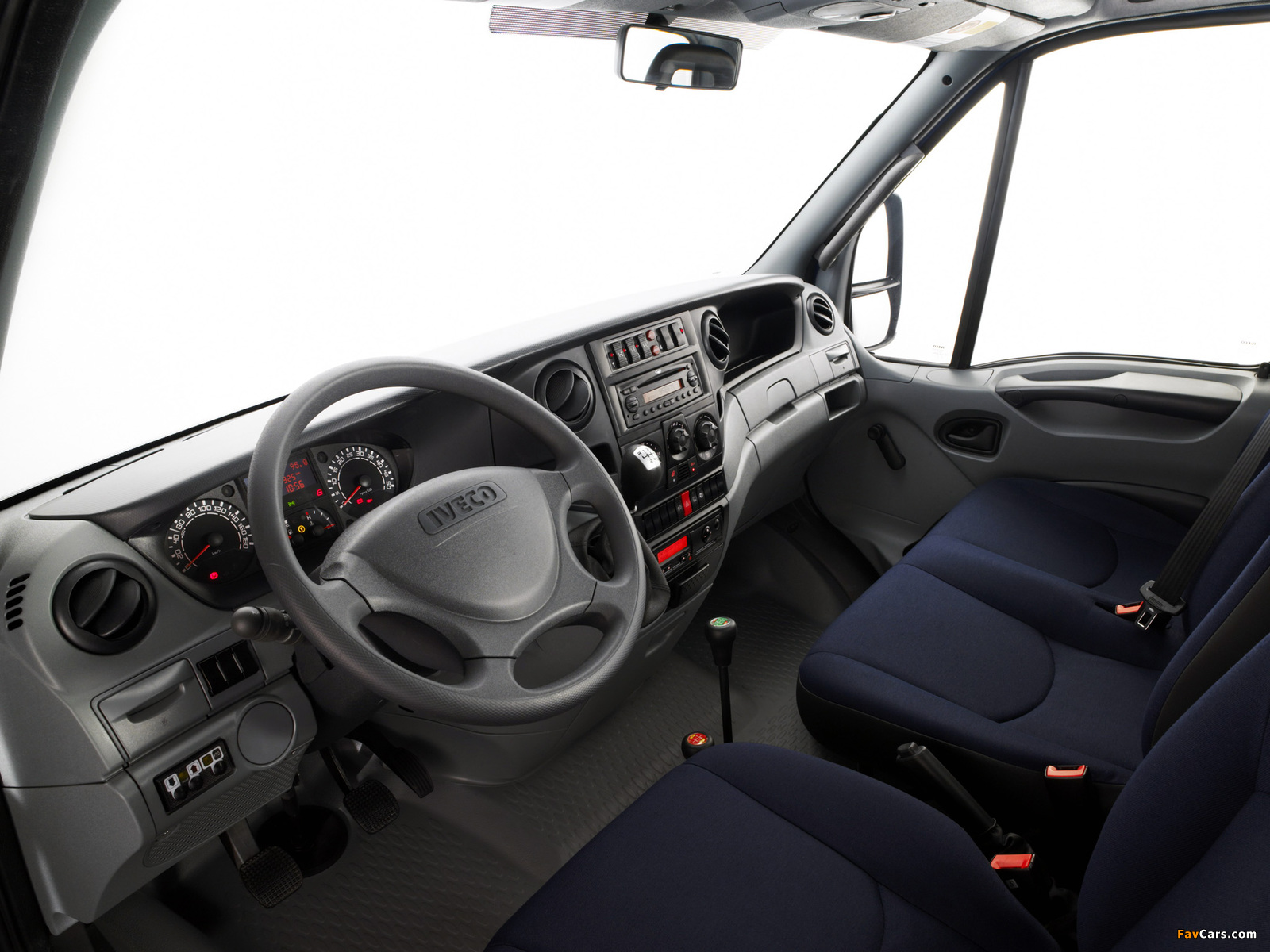 Iveco Daily Chassis Cab 2006–09 wallpapers (1600 x 1200)