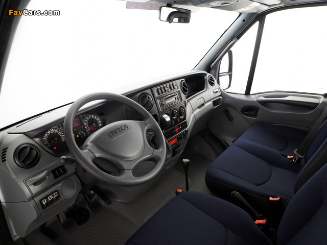 Iveco Daily Chassis Cab 2006–09 wallpapers (640 x 480)