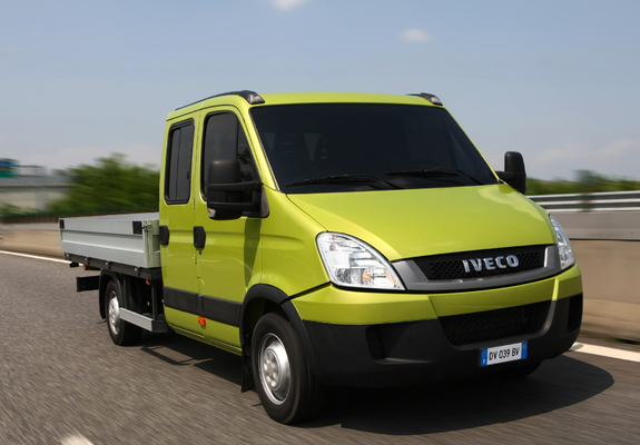 Iveco EcoDaily Crew Cab 2009–11 images
