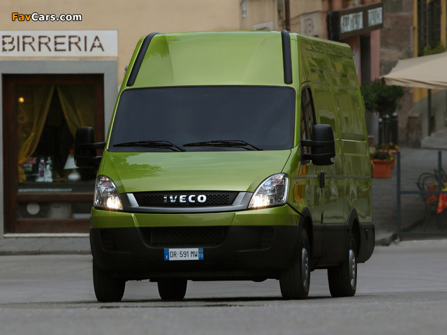 Iveco EcoDaily Van 2009–11 photos (640 x 480)