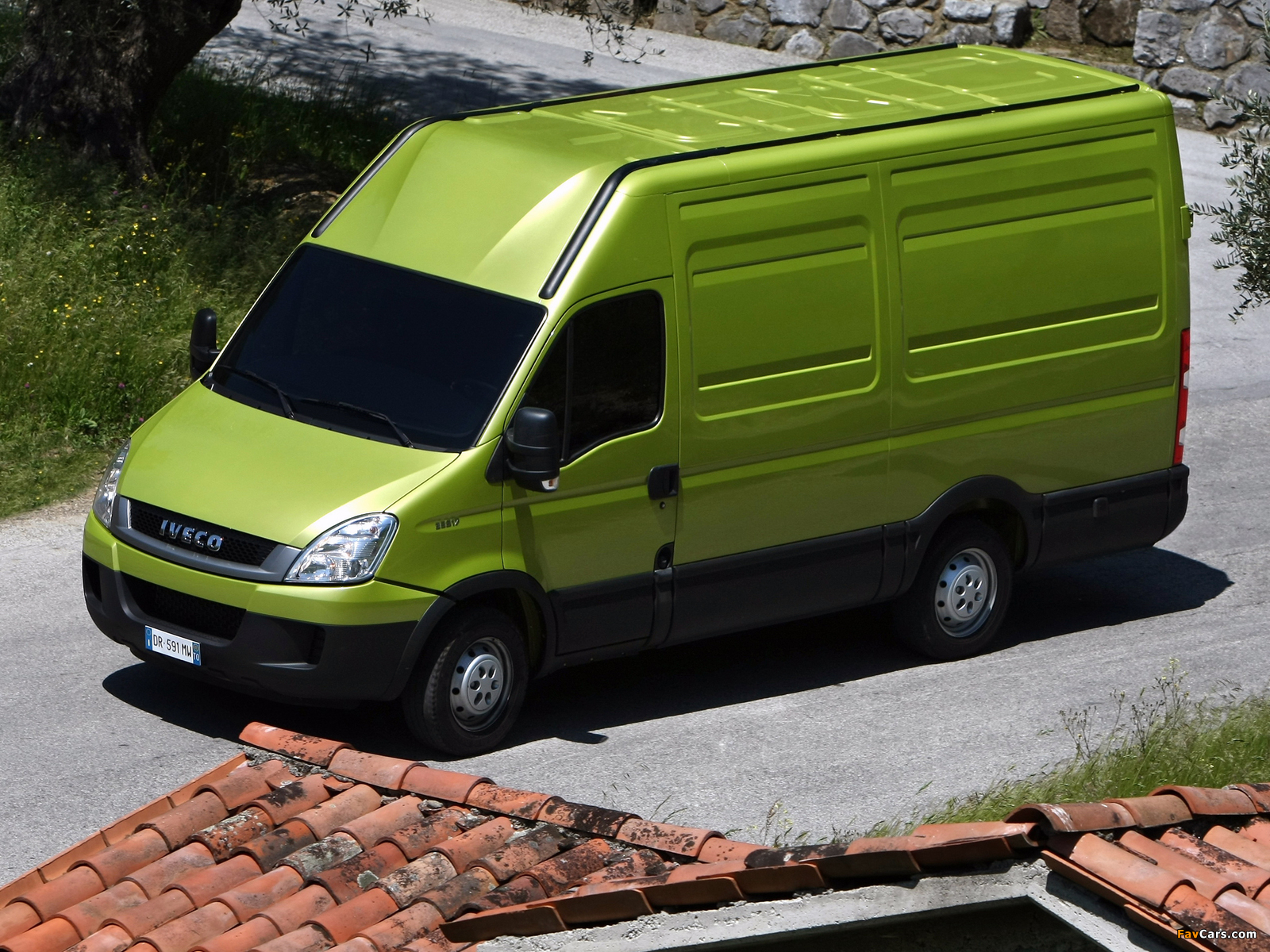 Iveco EcoDaily Van 2009–11 photos (1600 x 1200)