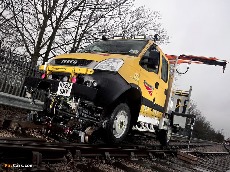 Iveco Daily 4x4 Crew Cab Road Rail Vehicle UK-spec 2009–11 pictures (800 x 600)